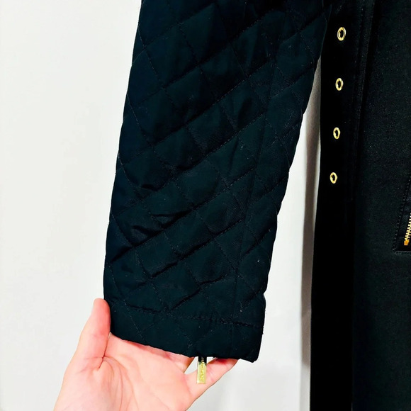 MICHAEL KORS Black coat with quilted sleeves and fleece interior - Picture 5 of 11